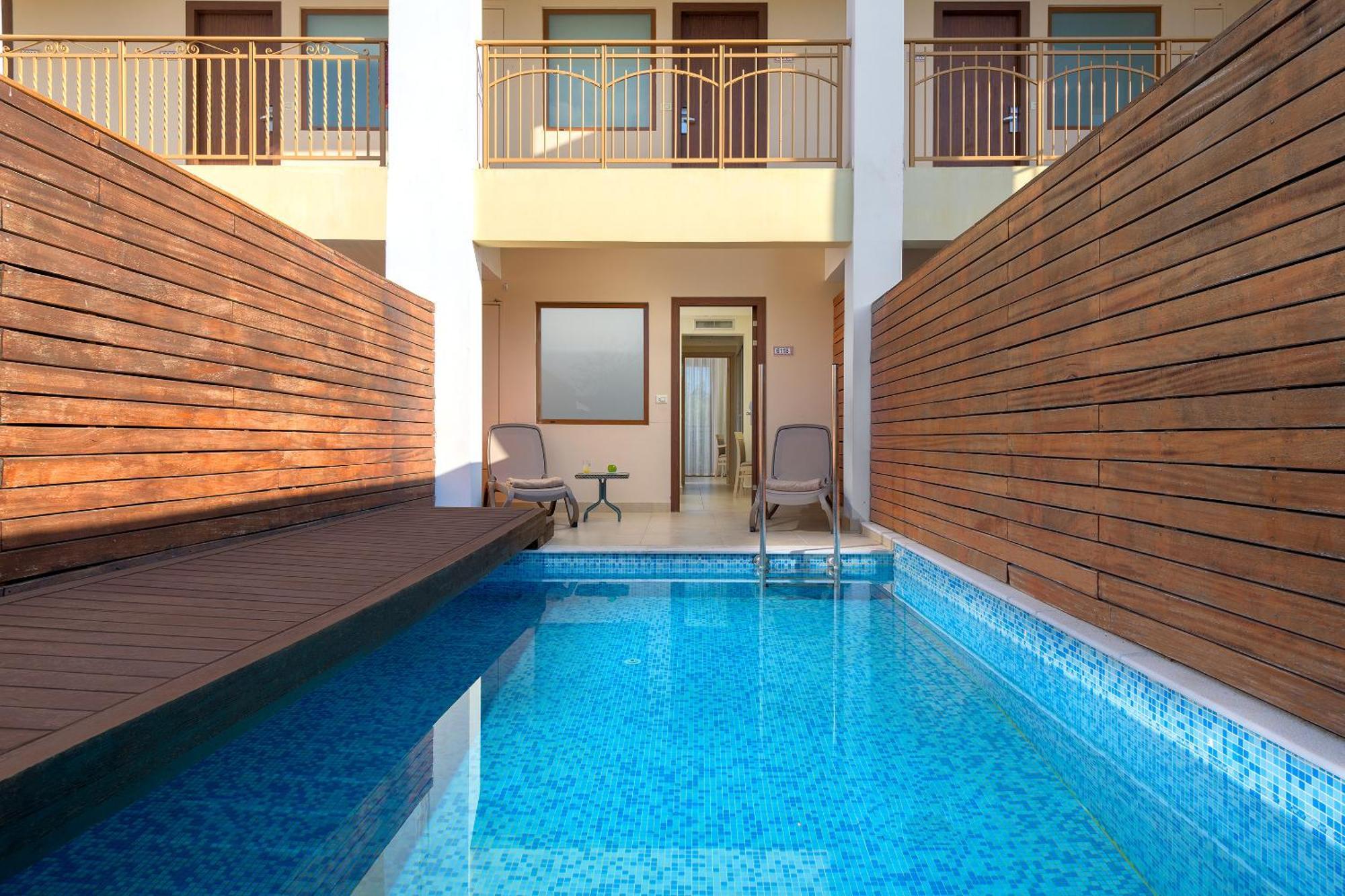 ลินดอส อิมพีเรียล รีสอร์ต แอนด์ สปา Hotel คิโอตาริ ห้อง รูปภาพ