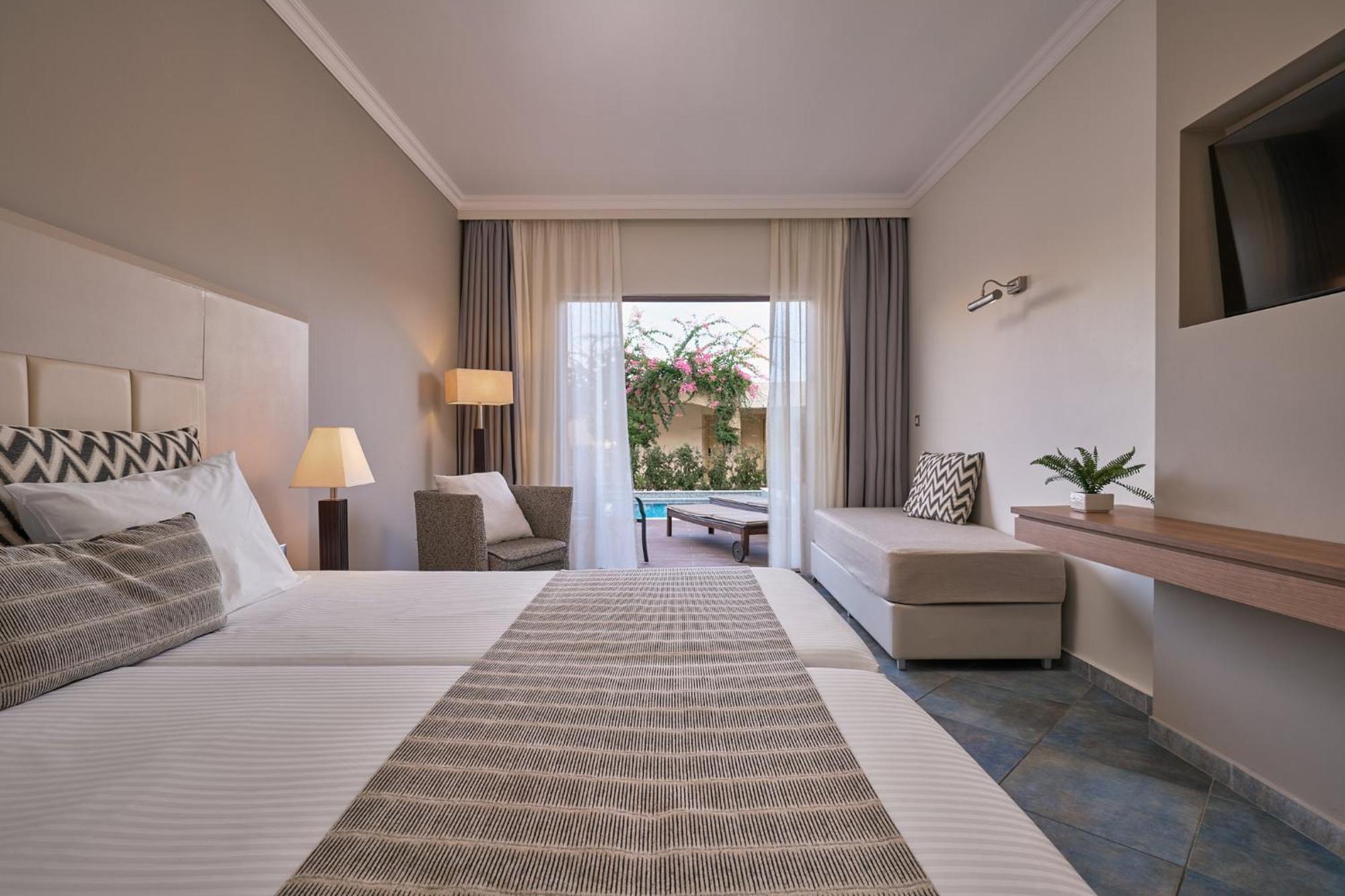 ลินดอส อิมพีเรียล รีสอร์ต แอนด์ สปา Hotel คิโอตาริ ภายนอก รูปภาพ